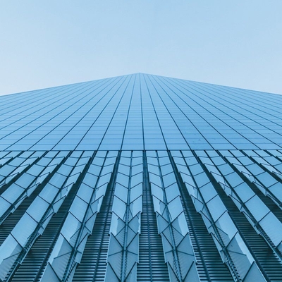 Sistema de muros cortina de vidrio arquitectónico moderno con función fotovoltaica