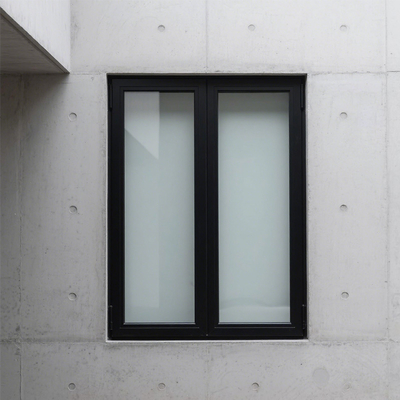Ventana corrediza de aluminio con marco de 1.2 mm, diseño moderno y a prueba de sonido